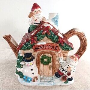 Fitz & Floyd Omnibus North Pole Santa Tea Pot Holds 28 Oz 1995